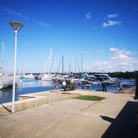 Lovely Apartment Near The Beach With A Sea View Poreč Szoba fotó